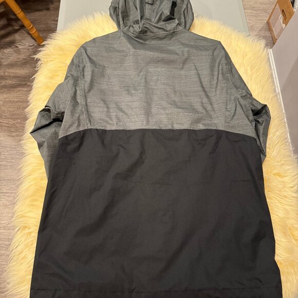 Columbia Men's Inner Limits II Jacket. Size M - Picture 7 of 10